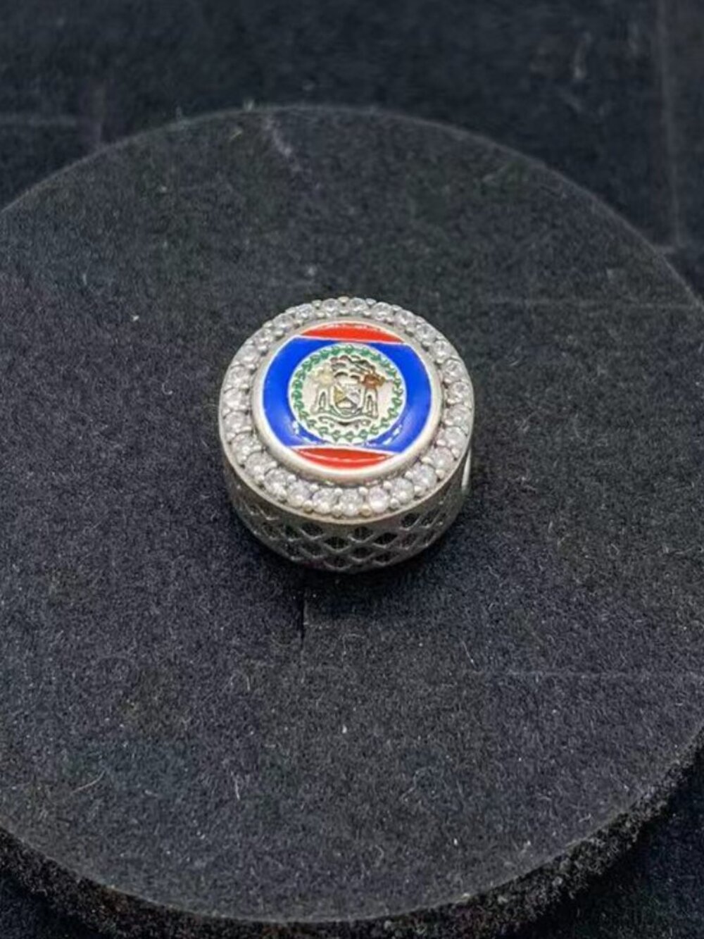 Pandora Belize Flag Round Charm